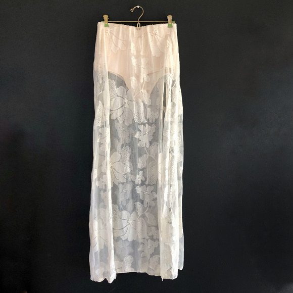 Elegant Cream Floral Maxi Skirt - Picture 2 of 5